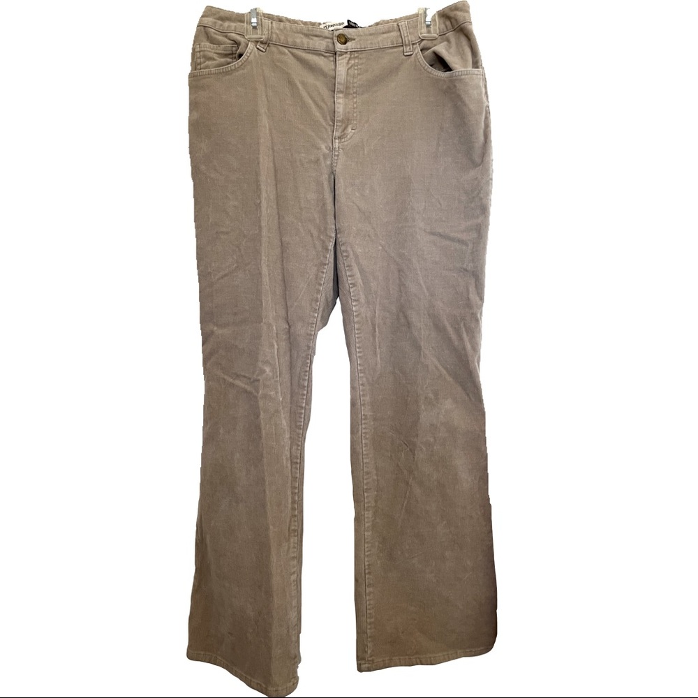 St. John’s Bay | Stretch boot | Size 14 | Beige